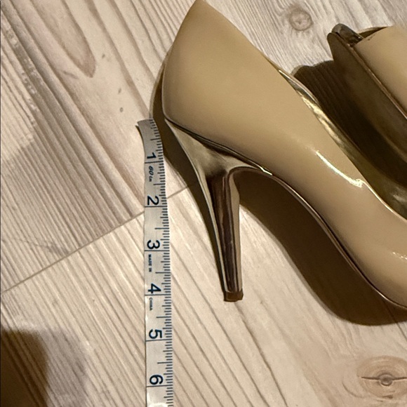 Guess by Marciano Peep Toe Heels, Size 7.5 - Picture 9 of 9